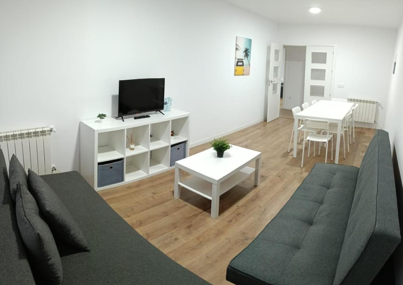 Isla Pancha Vut Apartment Ribadeo Ngoại thất bức ảnh